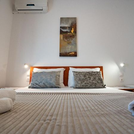 Rooms Magnolia With Pool Novalja Ngoại thất bức ảnh