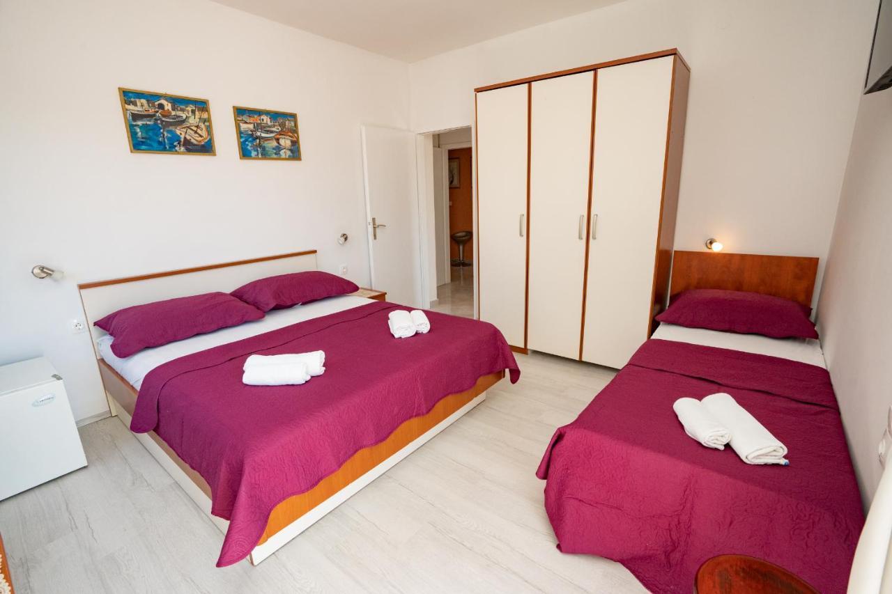 Rooms Magnolia With Pool Novalja Ngoại thất bức ảnh